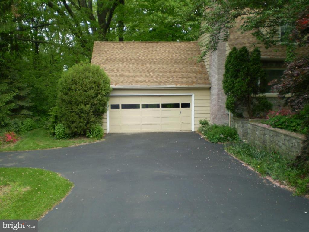 835 Hillaire Road Lancaster, PA 17601 - Photo 18 of 19 Gallery Image 18