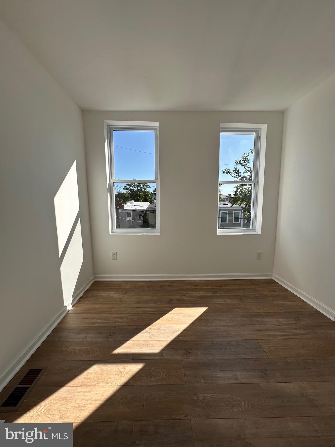1911 Division Street Baltimore, MD 21217 - Photo 14 of 15