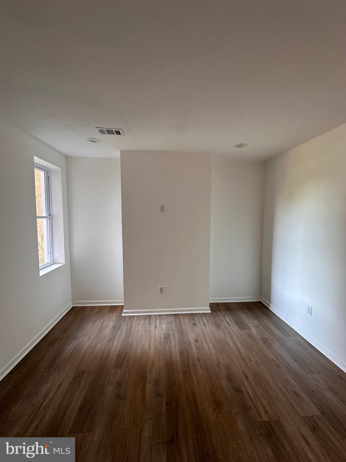 1911 Division Street Baltimore, MD 21217 - Photo 3 of 15