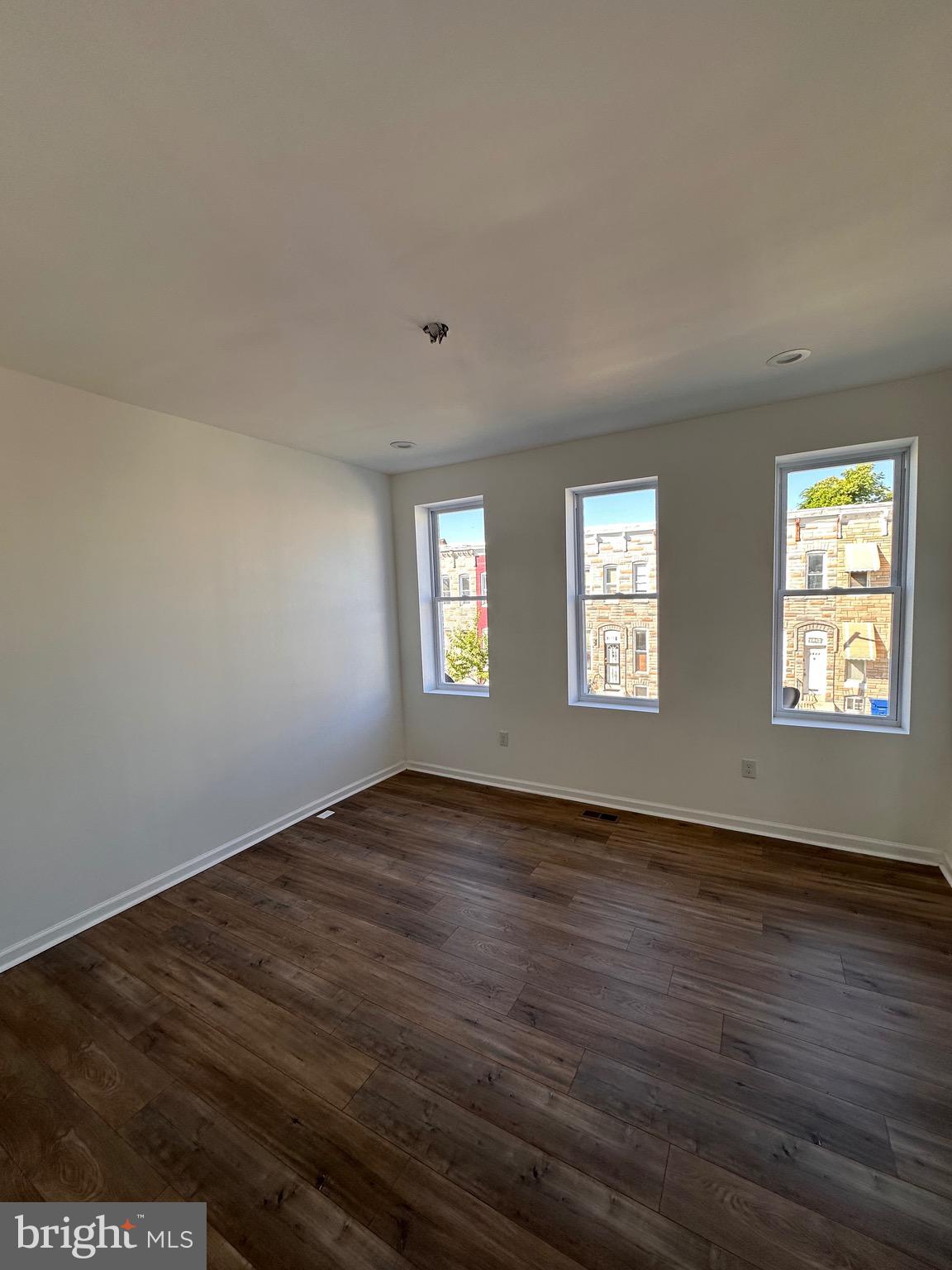 1911 Division Street Baltimore, MD 21217 - Photo 7 of 15
