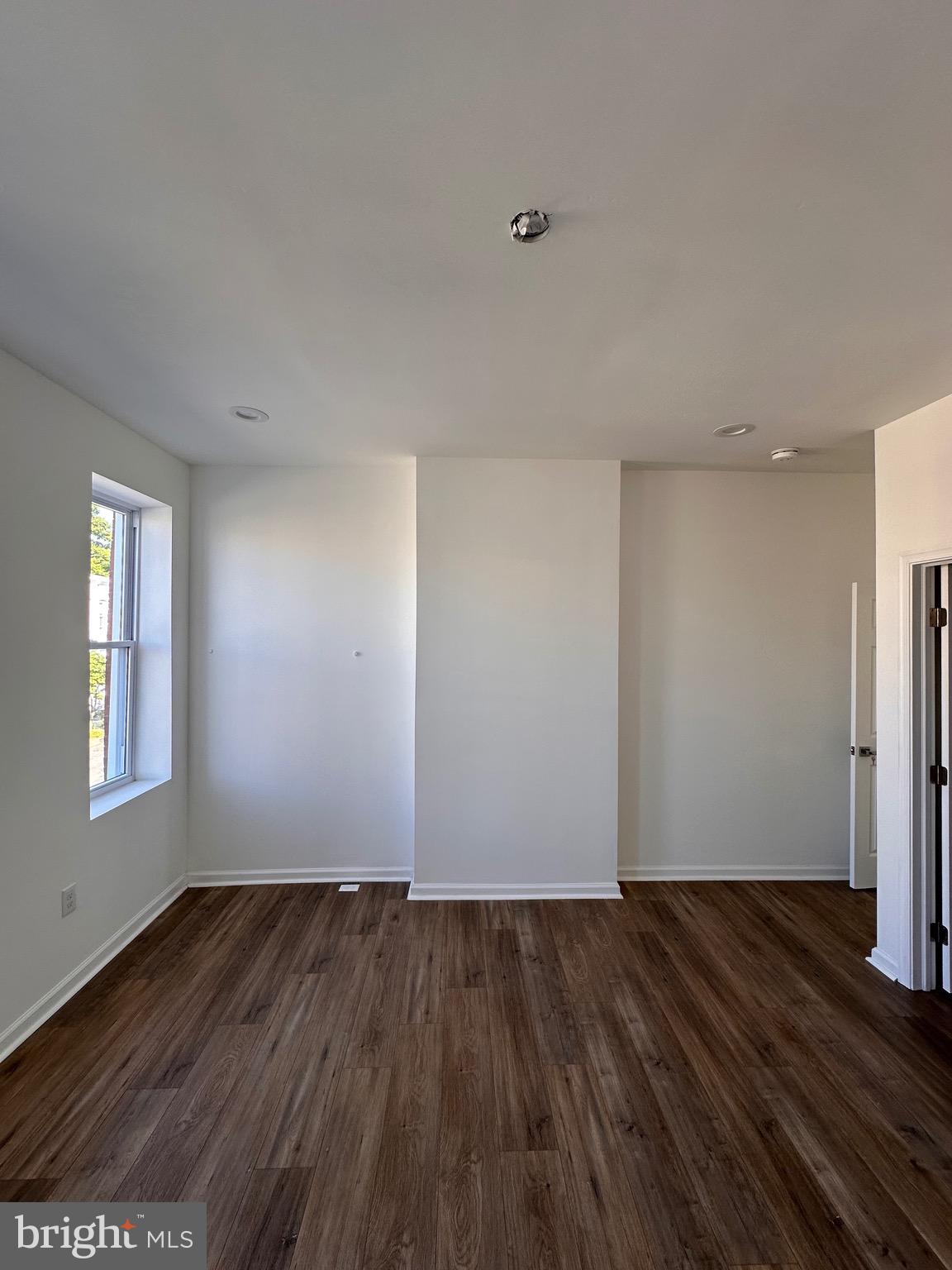 1911 Division Street Baltimore, MD 21217 - Photo 8 of 15