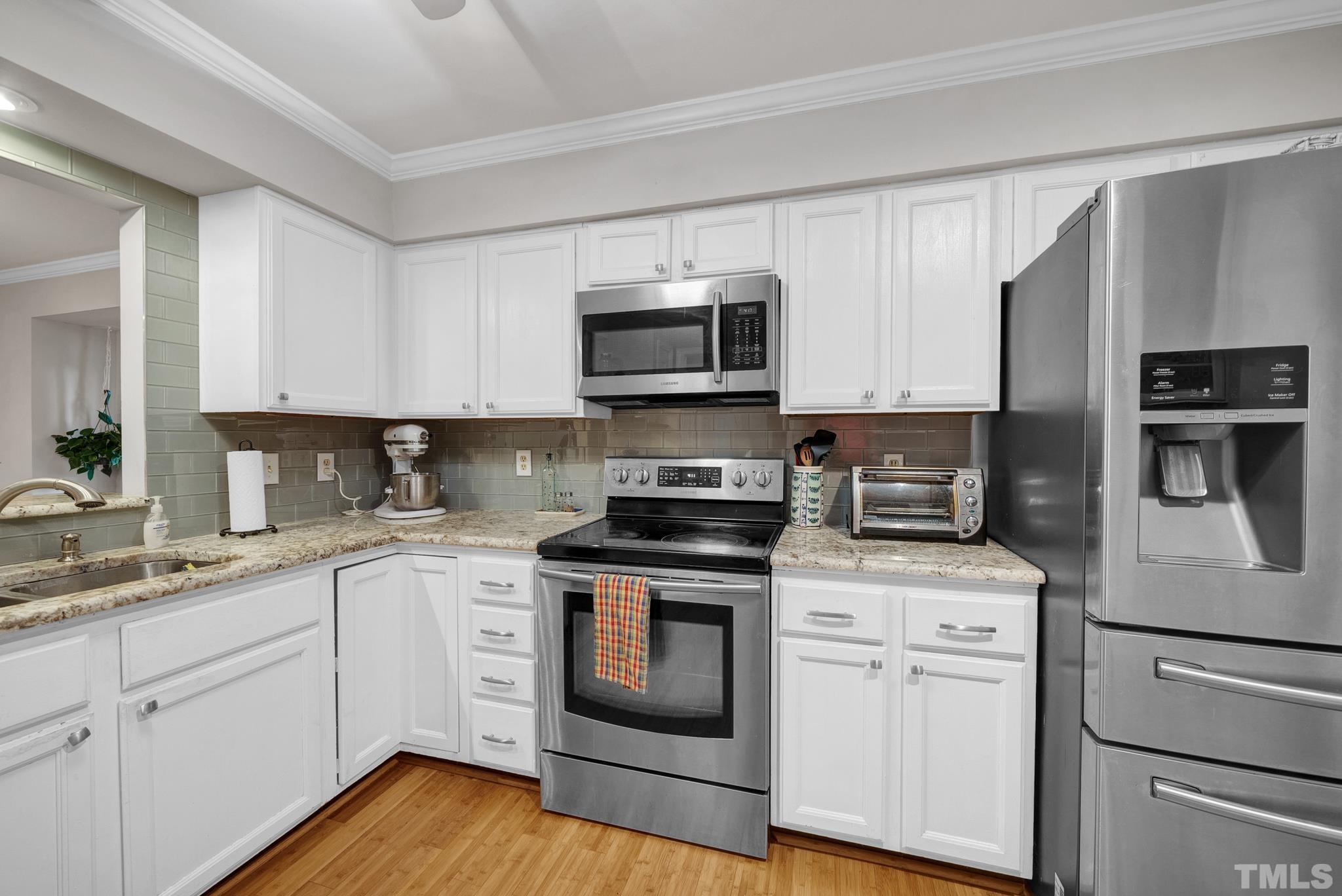 1412 Mapleside Court Raleigh, NC 27609 - Photo 6 of 26 Gallery Image 6