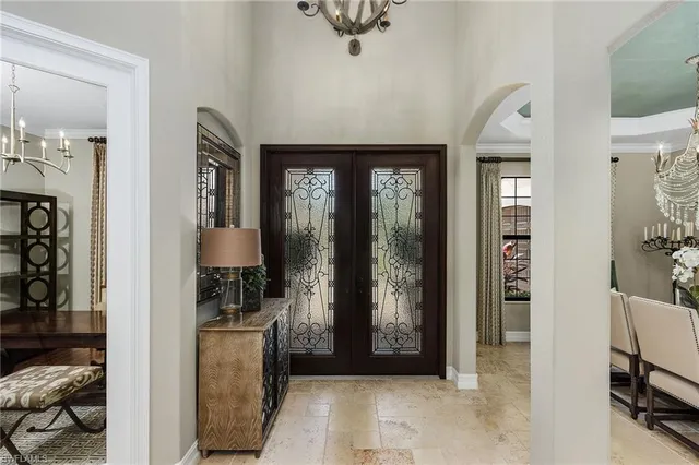 a view of entryway with livingroom and furniture