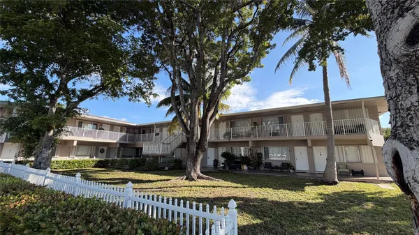 $1,500 | 344 Southeast 11th Avenue, Unit 2, Pompano Beach, FL 33060