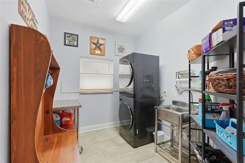 $1,295,000 | 661 7th Avenue North, Tierra Verde, FL 33715