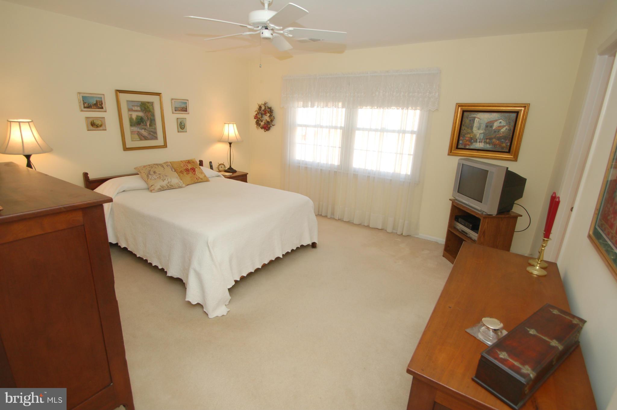 8515 Lakinhurst Lane Springfield, VA 22152 - Photo 13 of 30 Bedroom (Master)