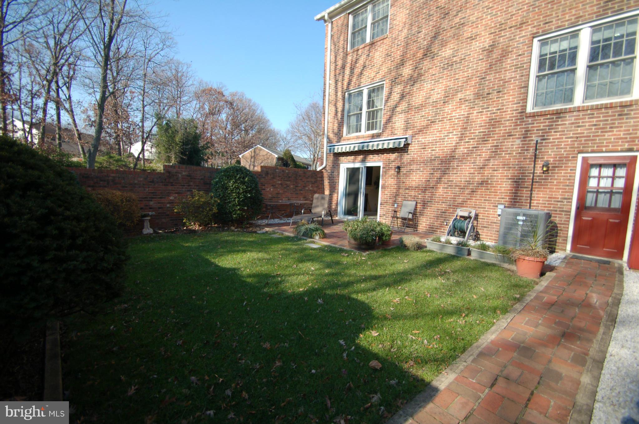 8515 Lakinhurst Lane Springfield, VA 22152 - Photo 24 of 30 Spacious Backyard - All Brick Exterior