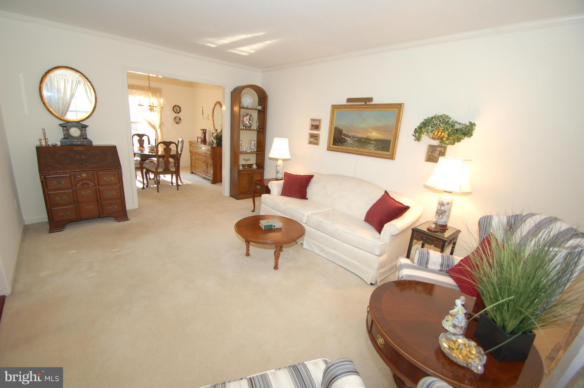 8515 Lakinhurst Lane Springfield, VA 22152 - Photo 5 of 30 Living Room
