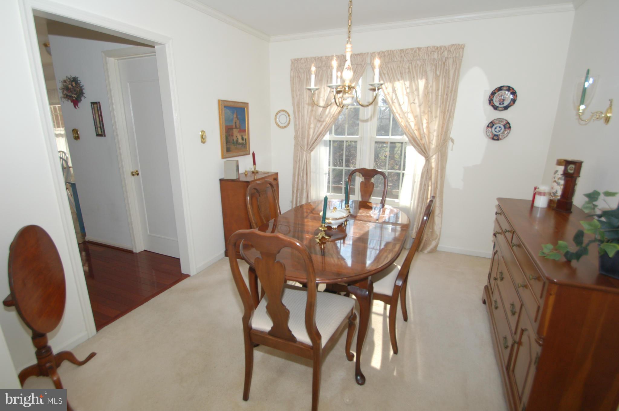 8515 Lakinhurst Lane Springfield, VA 22152 - Photo 6 of 30 Dining Room