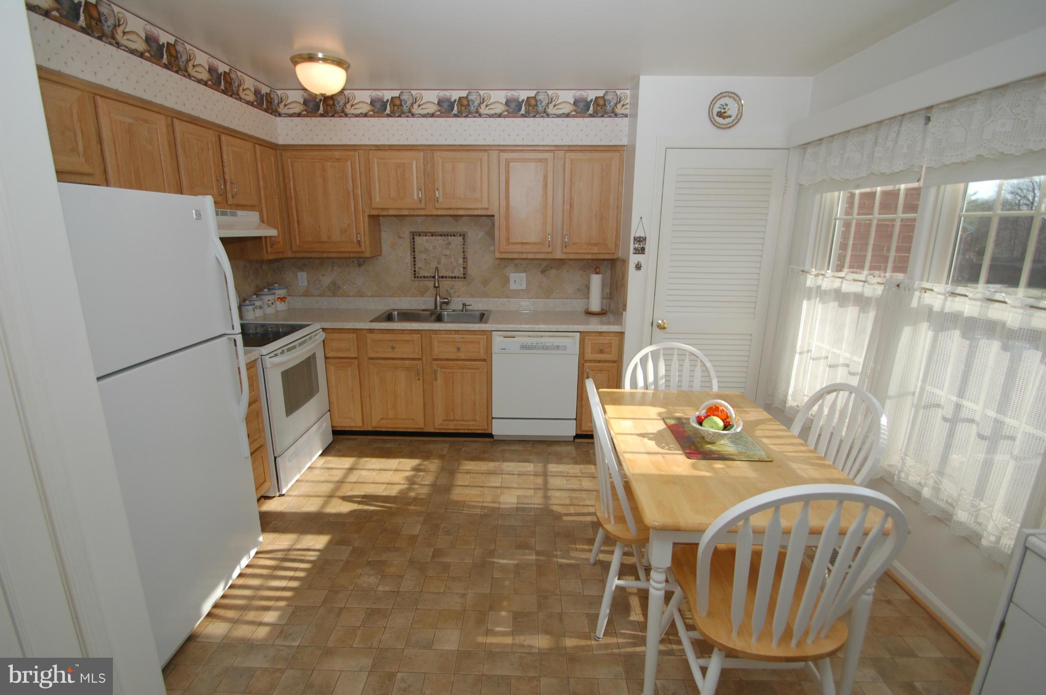 8515 Lakinhurst Lane Springfield, VA 22152 - Photo 9 of 30 Kitchen