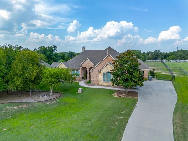 $599,500 | 13041 Stacey Valley Drive, Azle, TX 76020