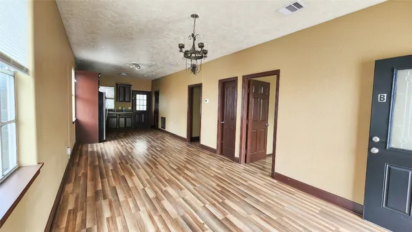 $1,350 | 4102 County Road 190, Unit 1, Rosharon, TX 77583
