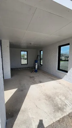 $1,350 | 4102 County Road 190, Unit 1, Rosharon, TX 77583