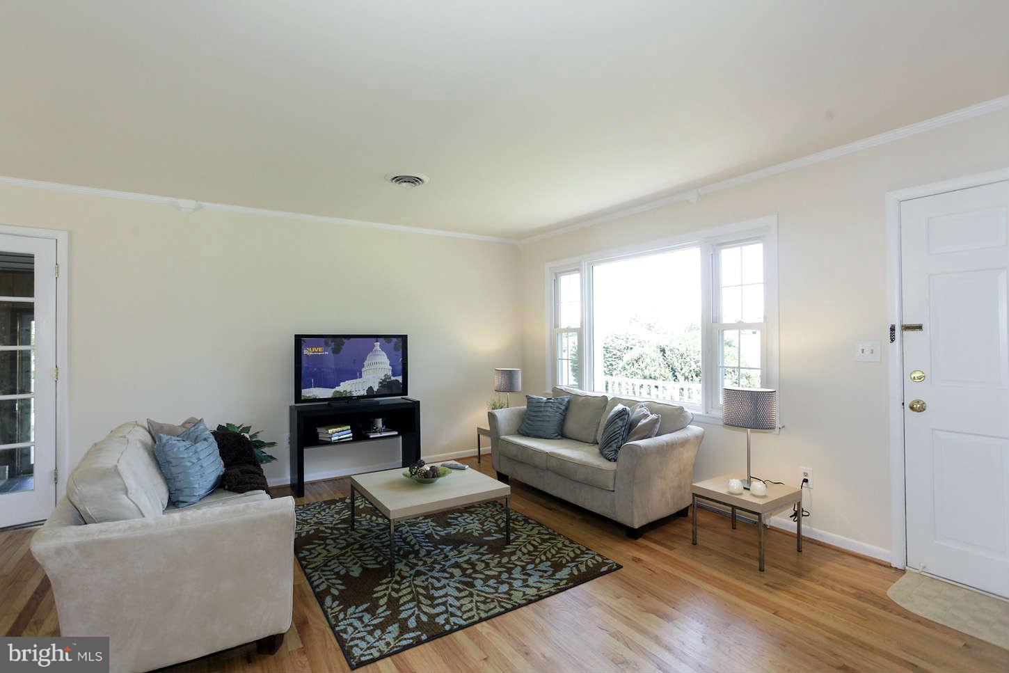28408 Clarksburg Road Damascus, MD 20872 - Photo 1 of 29 Interior General