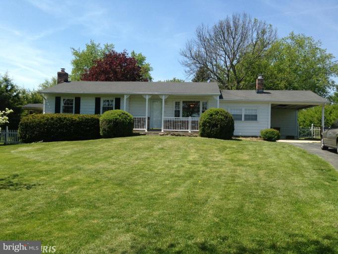 28408 Clarksburg Road Damascus, MD 20872 - Photo 22 of 29 Exterior (Front)