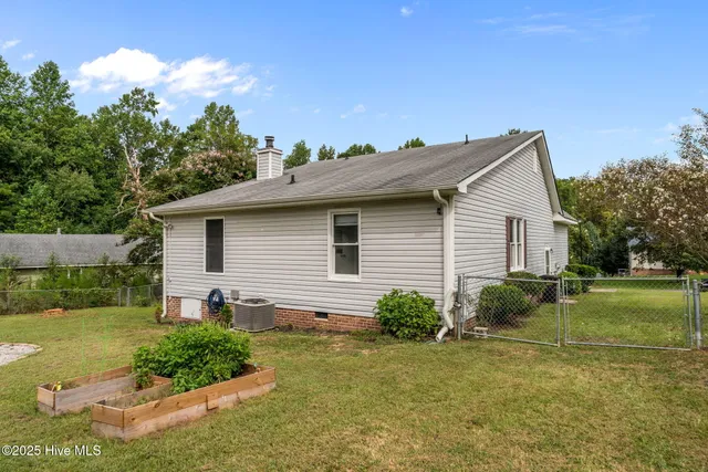 $1,625 | 39 Orrin Court, Spring Lake, NC 28390