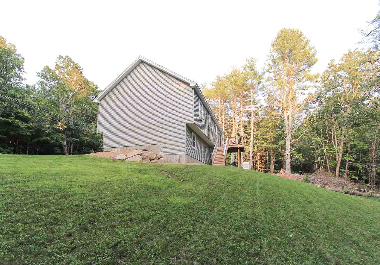 8 Dudley Road Raymond, NH 03077 - Photo 7 of 39