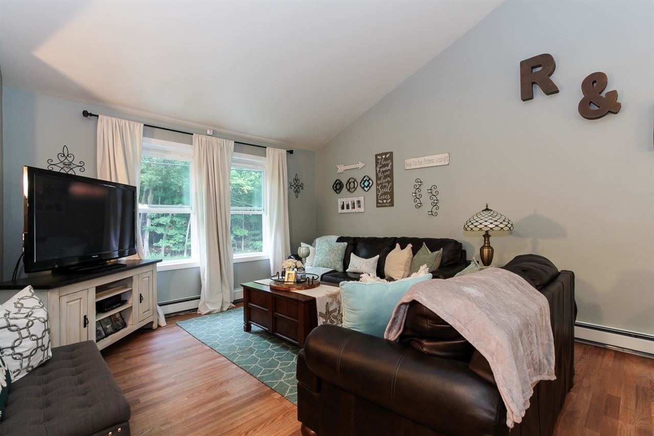 8 Dudley Road Raymond, NH 03077 - Photo 10 of 39