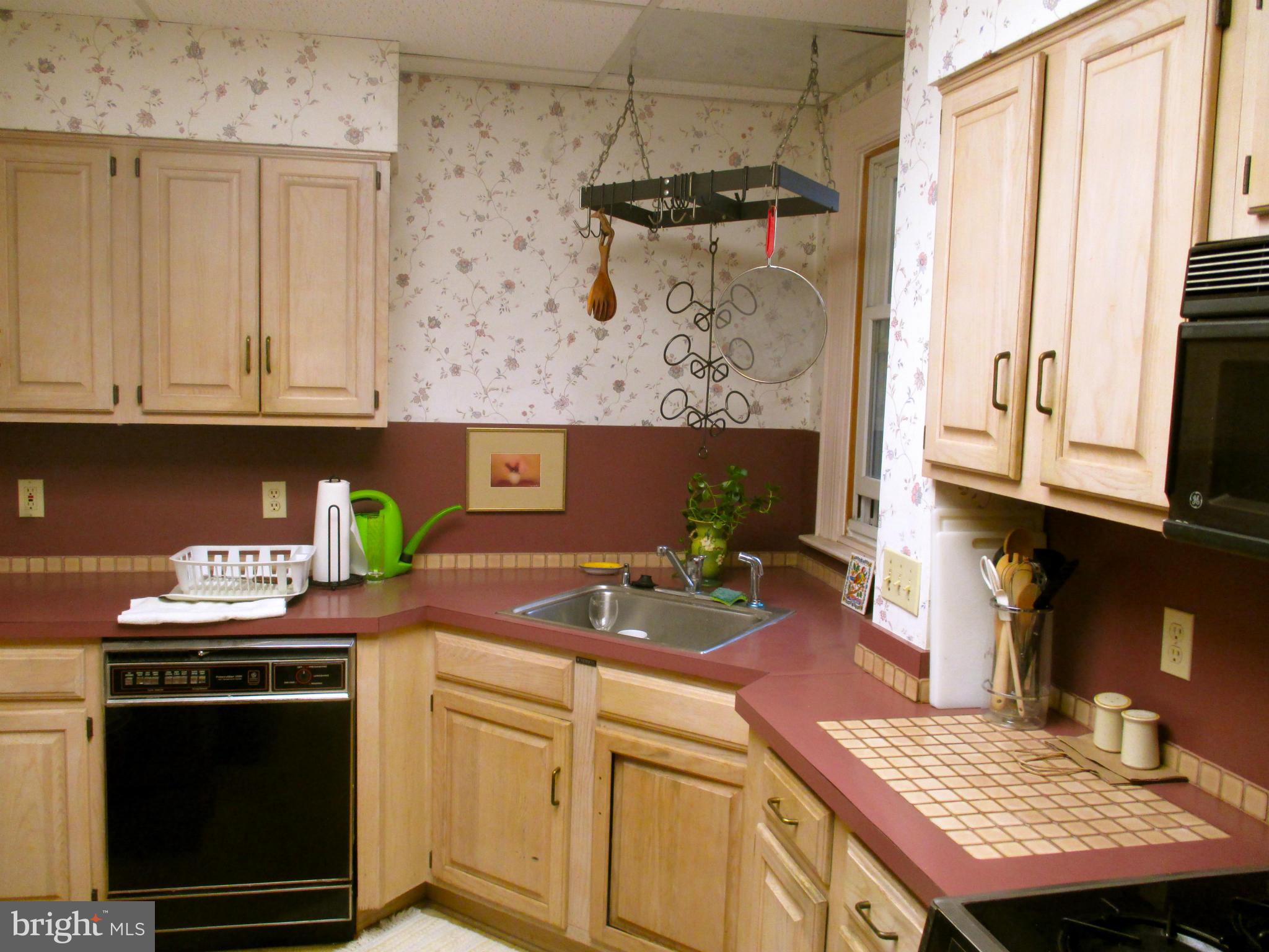 2122 California Street Northwest, Unit 562 Washington, DC 20008 - Photo 15 of 25 Kitchen