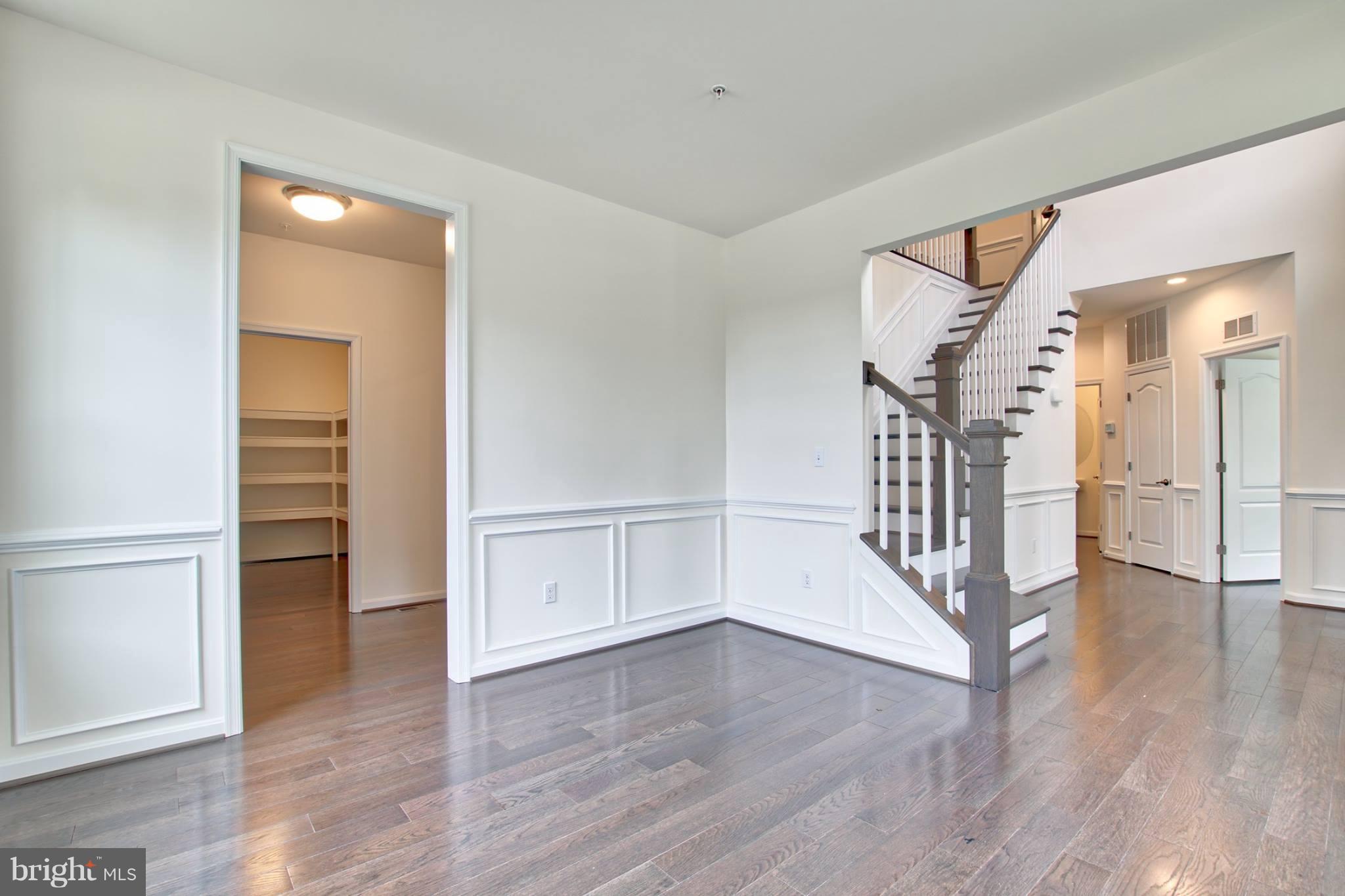 8103 Redstone Road Kingsville, MD 21087 - Photo 11 of 24 Living Room with wainscoting