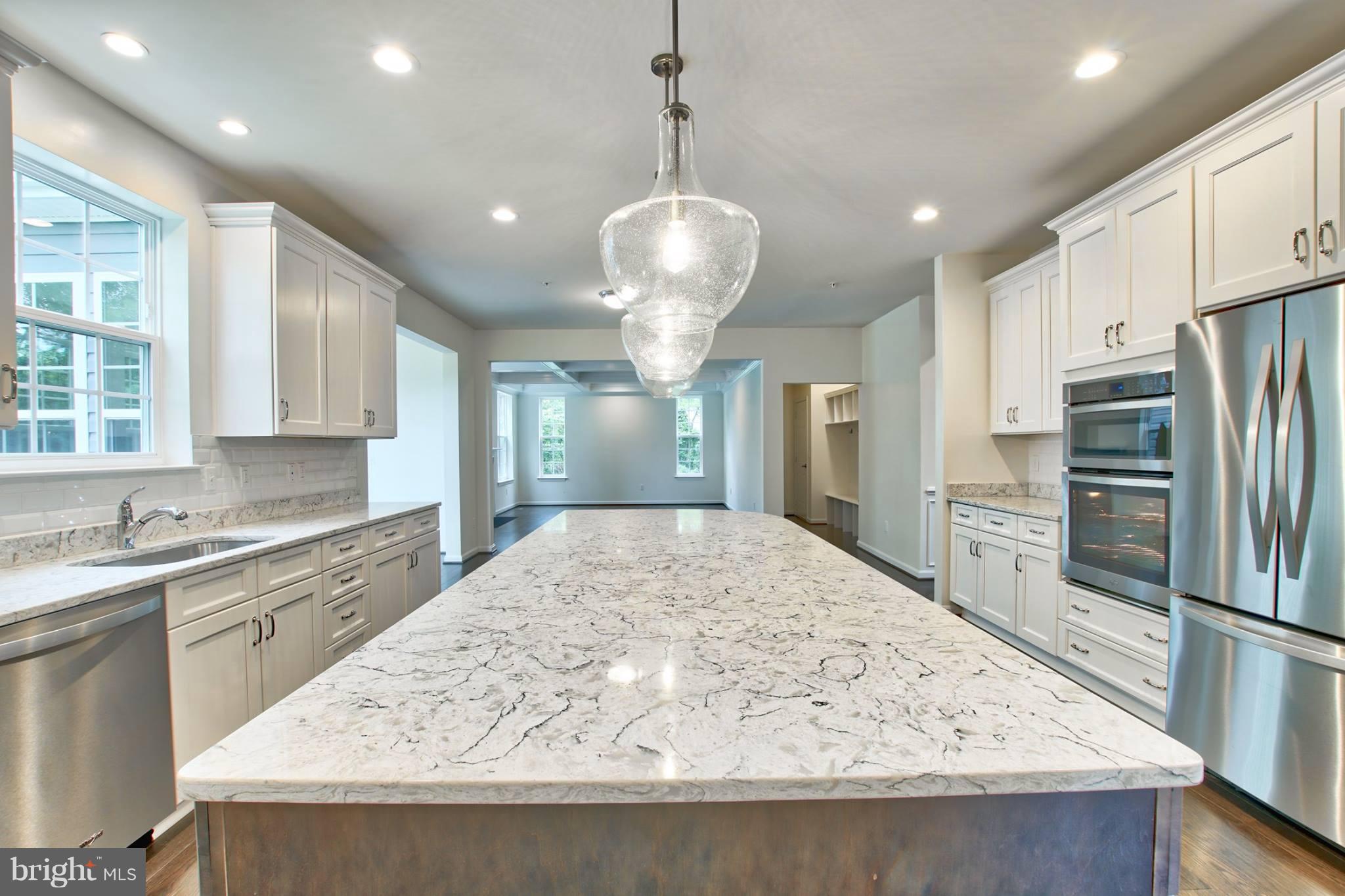 8103 Redstone Road Kingsville, MD 21087 - Photo 4 of 24 Huge island with Silestone counter