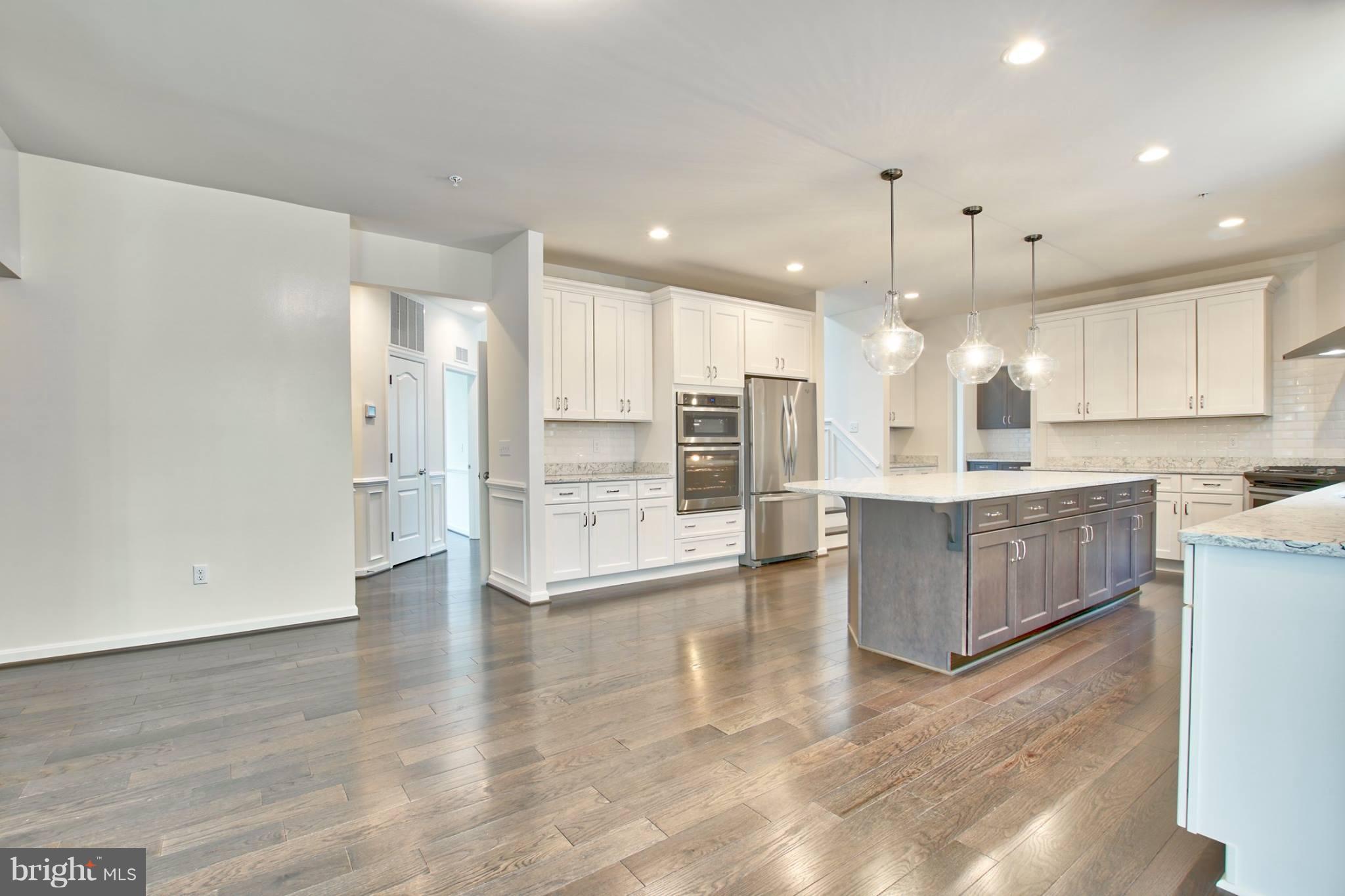 8103 Redstone Road Kingsville, MD 21087 - Photo 5 of 24 Spacious gourmet kitchen