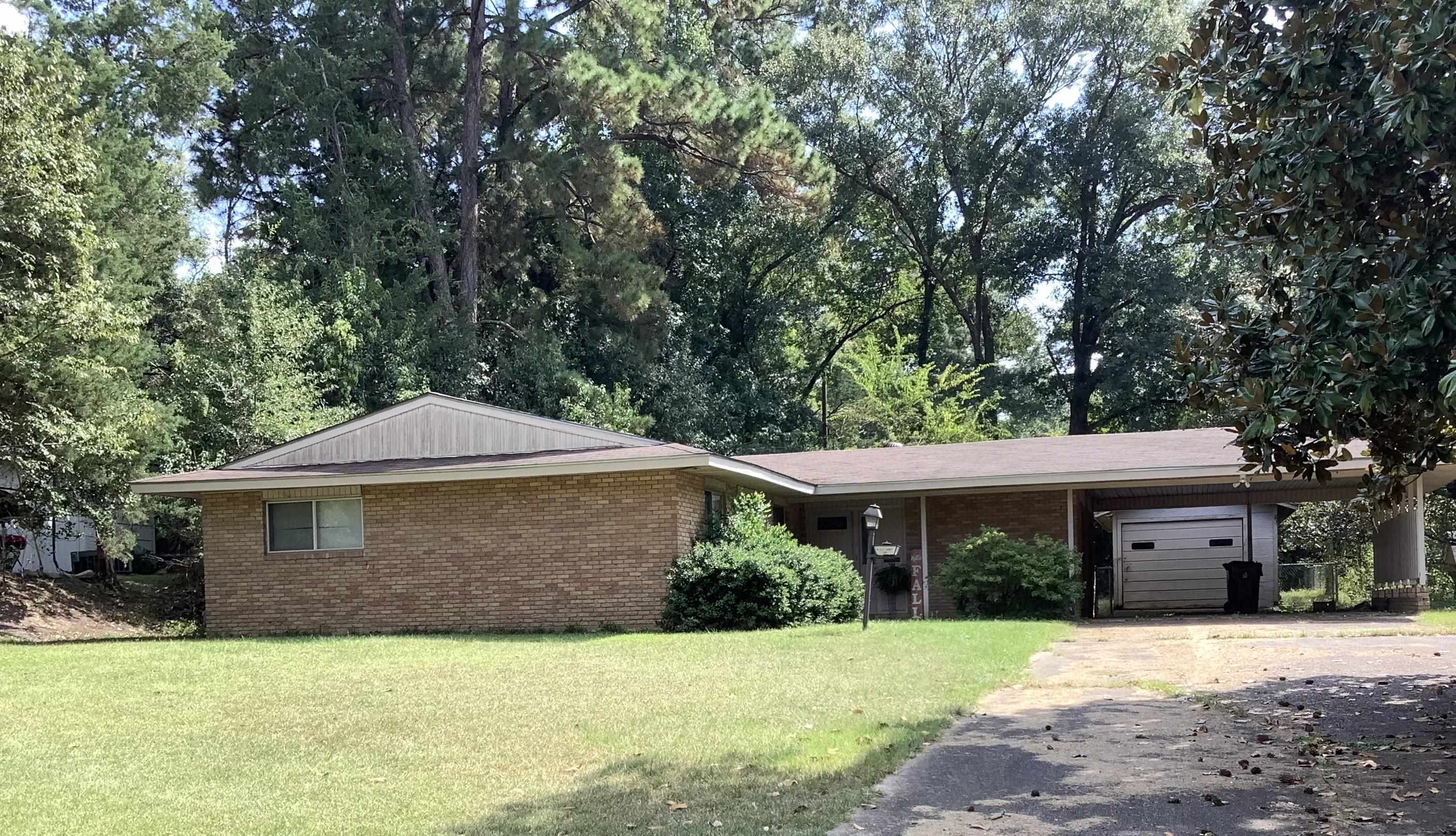 207 Verna Street Jasper, TX 75951 - Photo 2 of 9