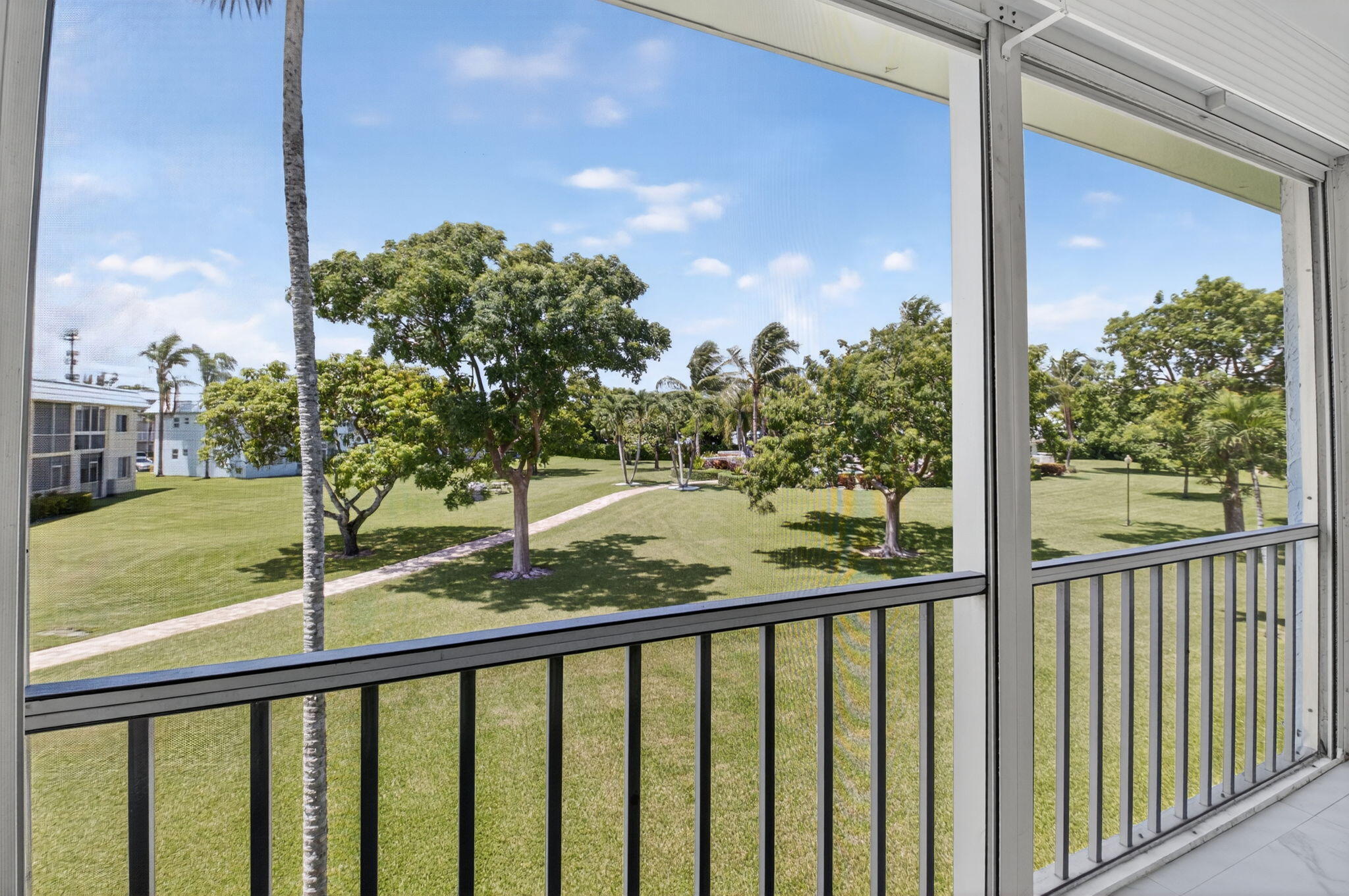 9886 Marina Boulevard, Unit 622 Boca Raton, FL 33428 - Photo 8 of 31 26-web-or-mls-078_DSC_0805