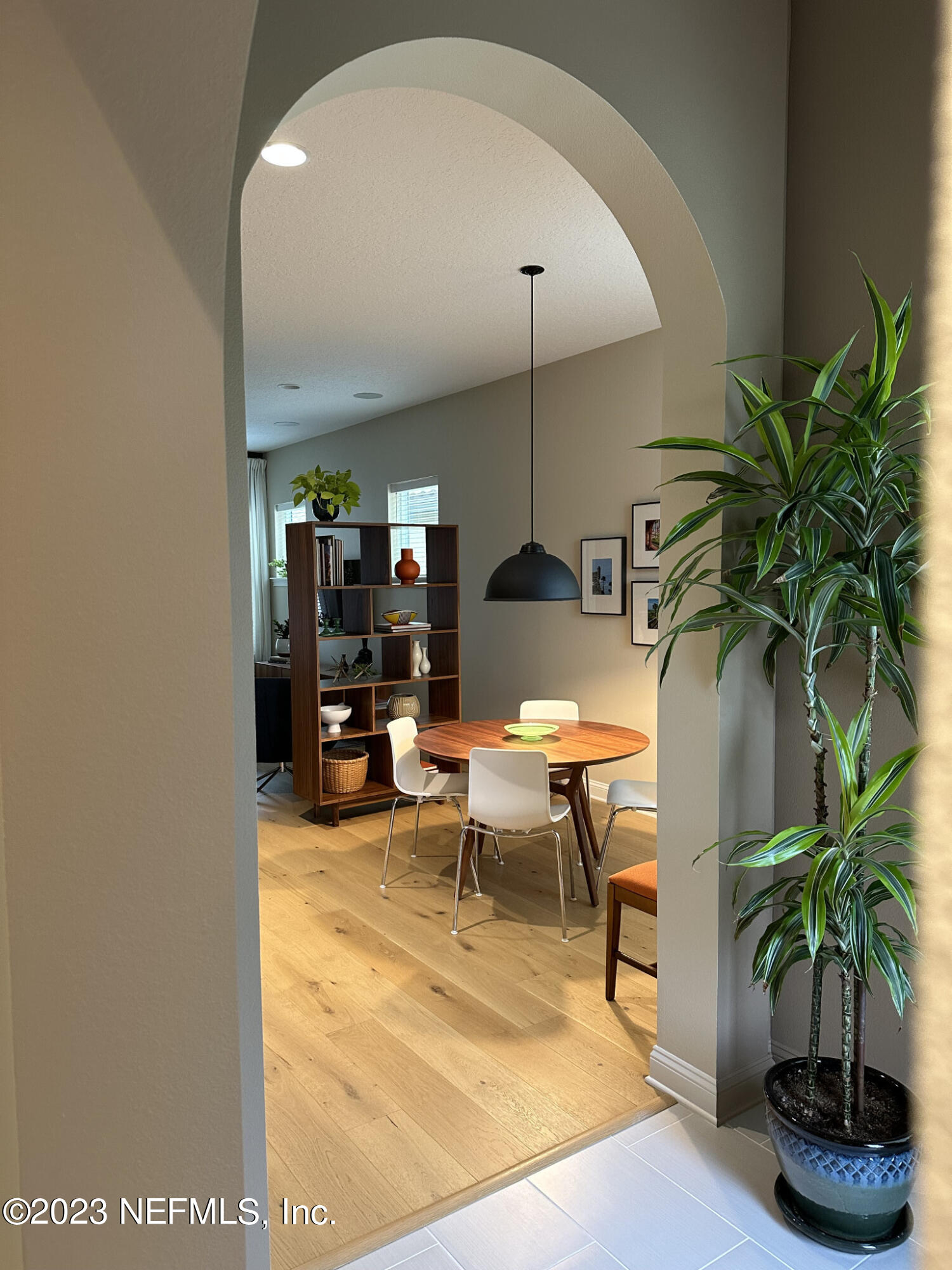 44 Rinaldo Way Ponte Vedra, FL 32081 - Photo 10 of 30 a living room with furniture and potted plants
