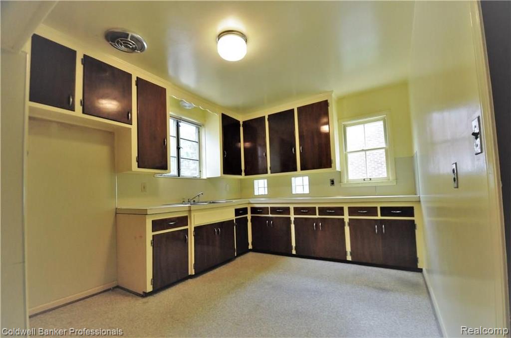 360 Ridgemont Road Grosse Pointe Farms, MI 48236 - Photo 28 of 43