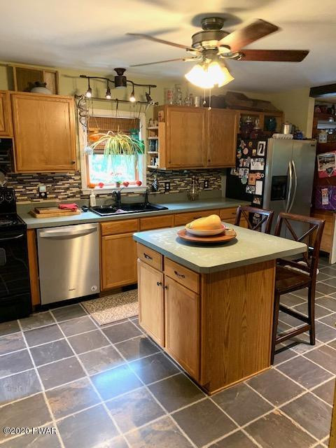 233 Schuman Road Damascus, PA 18415 - Photo 8 of 56 Kitchen View 5