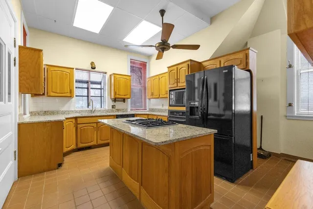 $365,000 | 630 North 8th Street, St. Joseph, MO 64501