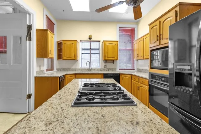 $365,000 | 630 North 8th Street, St. Joseph, MO 64501