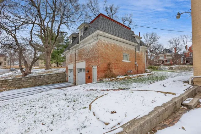 $365,000 | 630 North 8th Street, St. Joseph, MO 64501