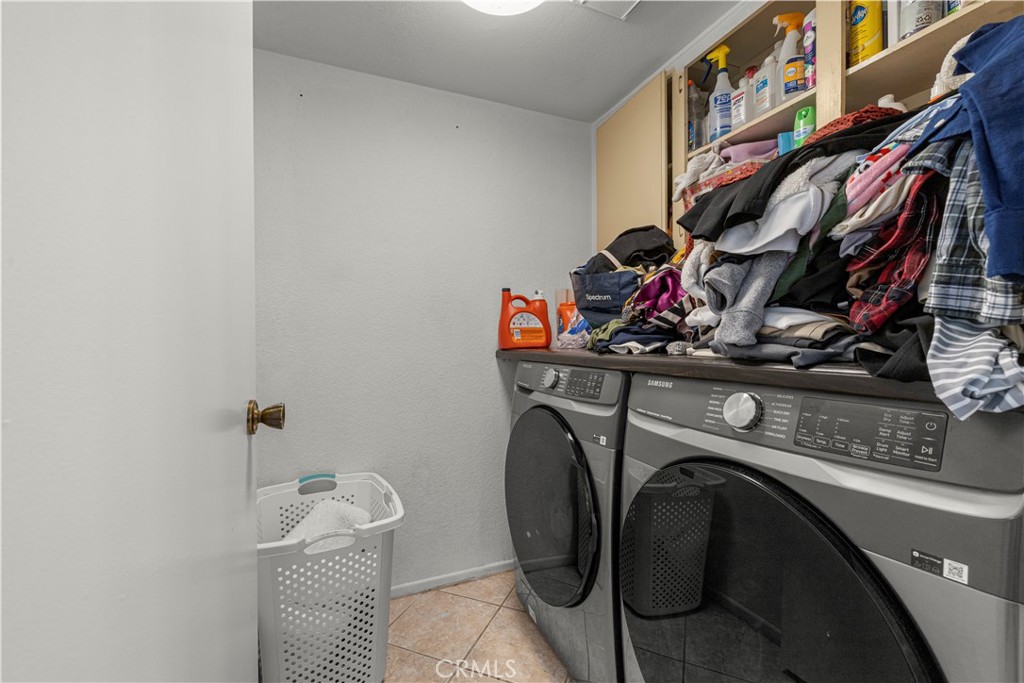 1176 West Buxton Street Rialto, CA 92377 - Photo 16 of 31