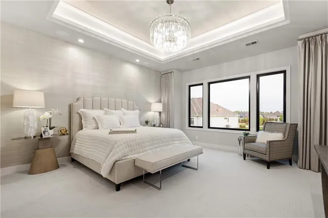 $2,543,000 | 13721 Guilford Road, Leawood, KS 66224