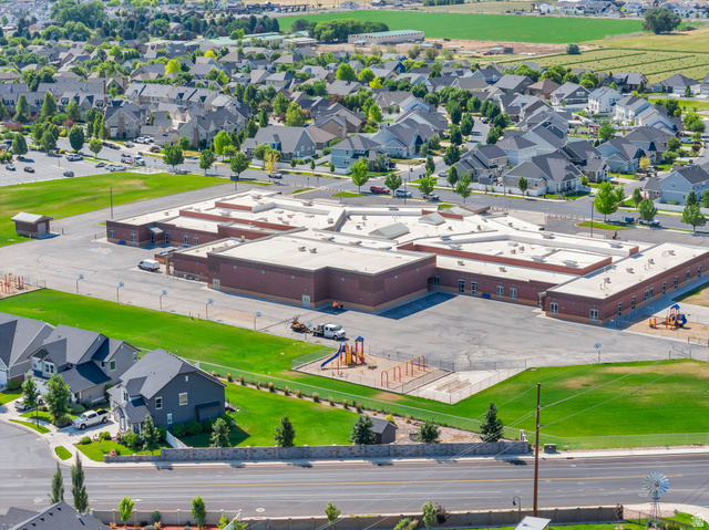 252 North Sunrise Rnch Drive Mapleton, UT 84664 - Photo 61 of 62 Showcasing Maple Ridge Elementary School within walking distance of home. Large spacious playground.