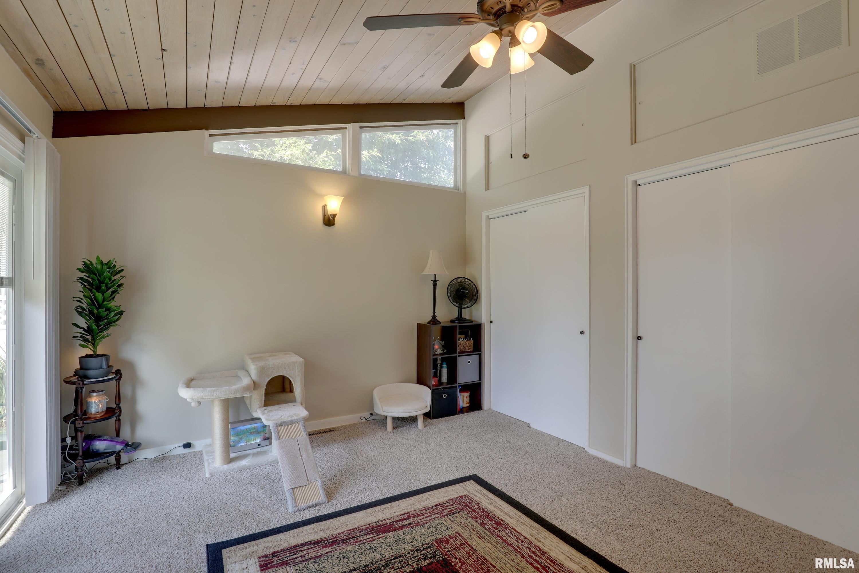 728 Ridgewood Drive Quincy, IL 62301 - Photo 17 of 25 Gallery Image 17