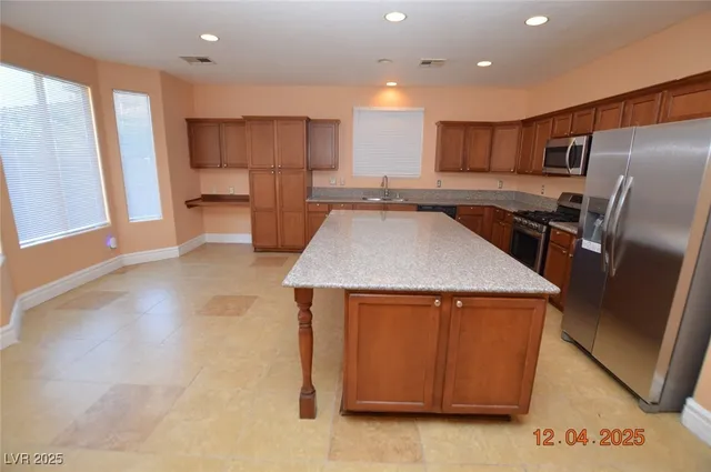 $2,700 | 638 Harvester Course Drive, Las Vegas, NV 89148