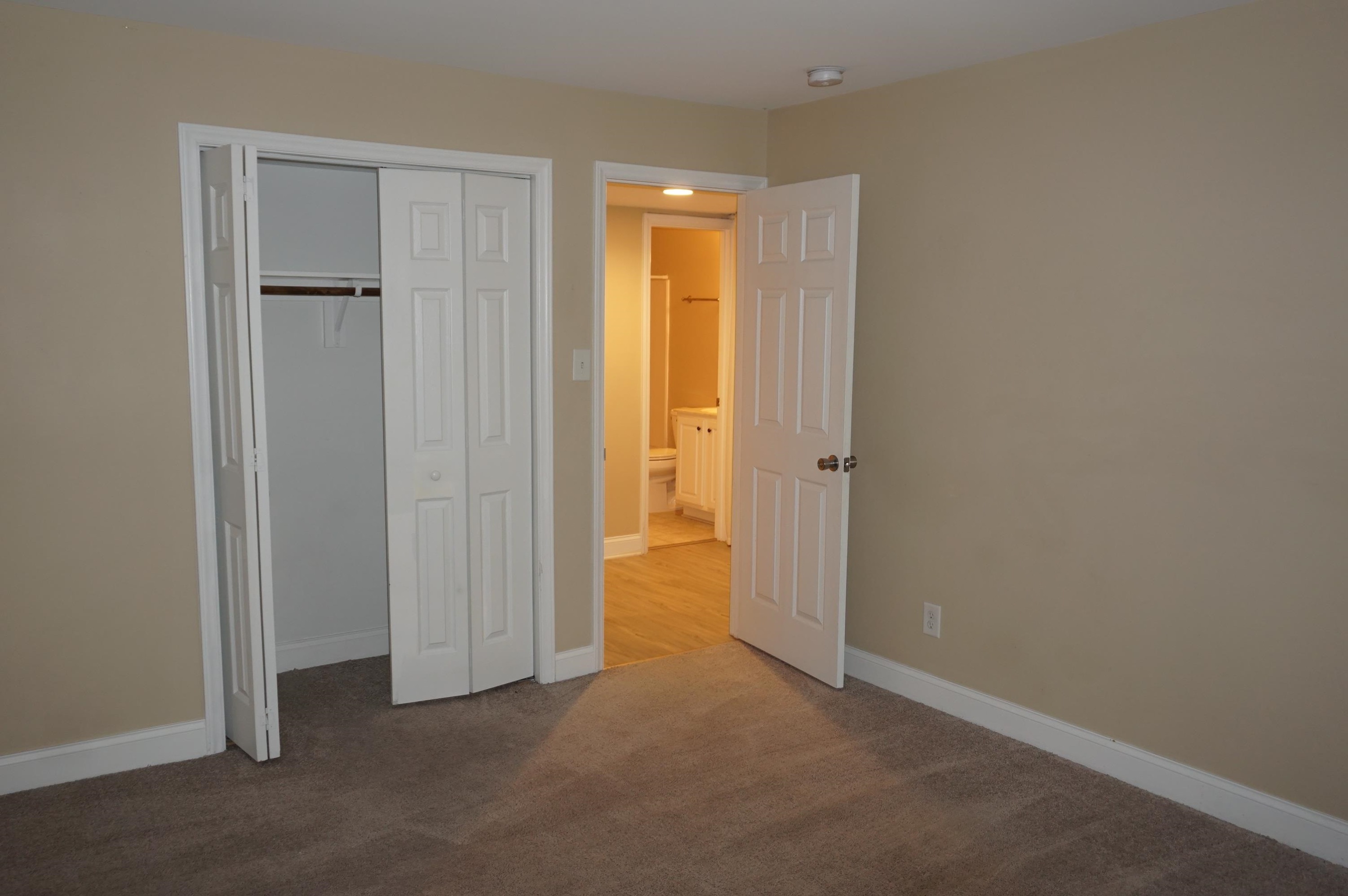 4505 Edwards Mill Road, Unit F Raleigh, NC 27612 - Photo 25 of 35 Photo 27