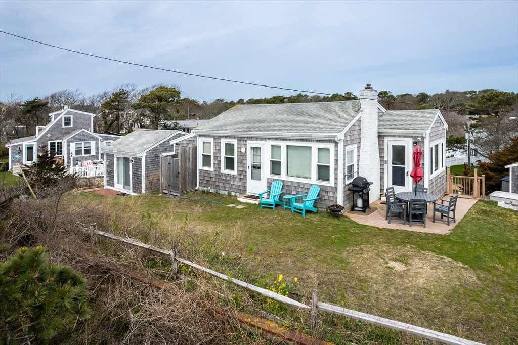 6 Beach Hills Road, Unit B Dennis, MA 02639 - Photo 12 of 33 Gallery Image 12