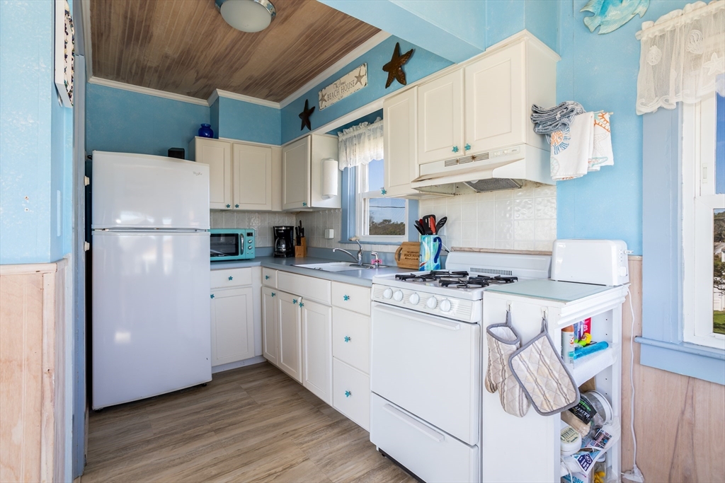 6 Beach Hills Road, Unit B Dennis, MA 02639 - Photo 23 of 33 Gallery Image 23