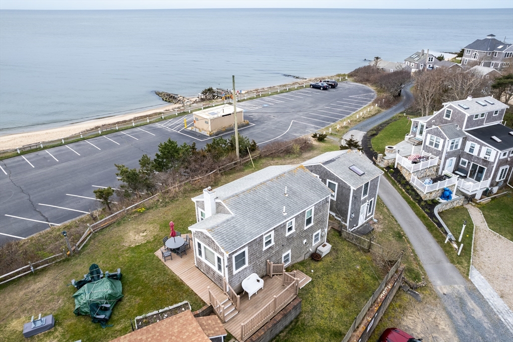 6 Beach Hills Road, Unit B Dennis, MA 02639 - Photo 9 of 33 Gallery Image 9