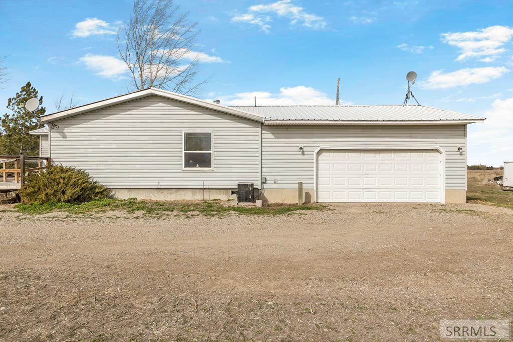 453 Hill Road Pingree, ID 83262 - Photo 1 of 63 Main View