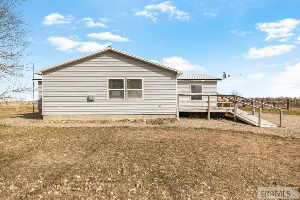 453 Hill Road Pingree, ID 83262 - Photo 4 of 63