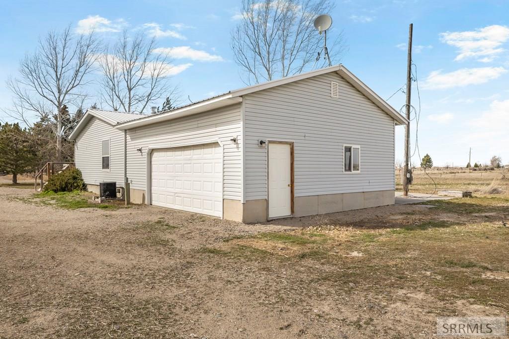 453 Hill Road Pingree, ID 83262 - Photo 5 of 63