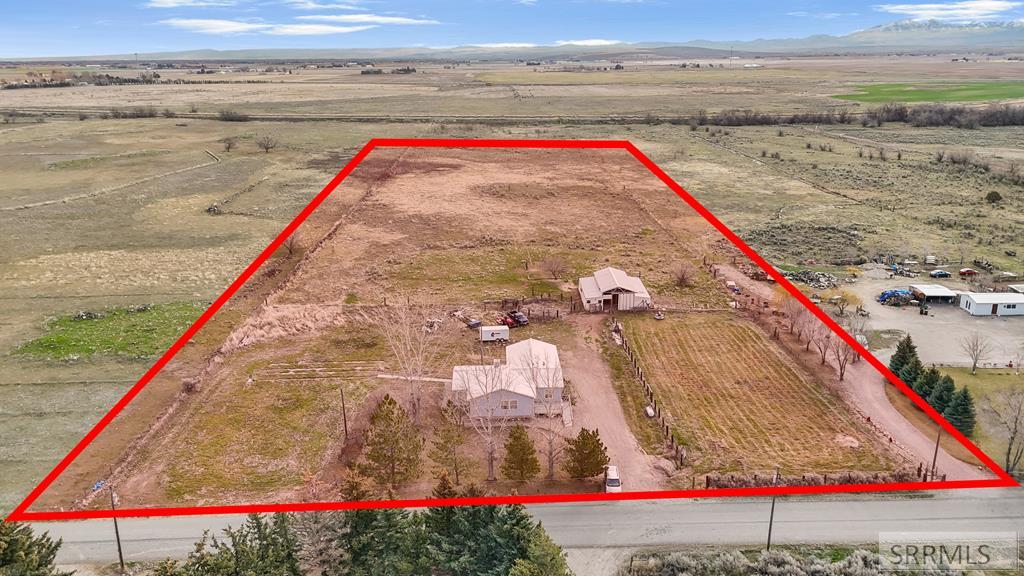 453 Hill Road Pingree, ID 83262 - Photo 6 of 63