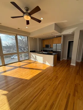 $2,700 | 2035 South Indiana Avenue, Unit 201, Chicago, IL 60616