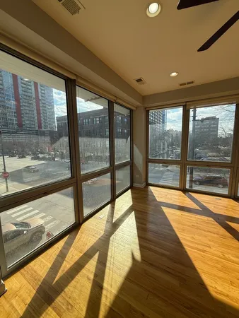 $2,700 | 2035 South Indiana Avenue, Unit 201, Chicago, IL 60616