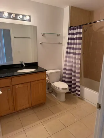 $2,700 | 2035 South Indiana Avenue, Unit 201, Chicago, IL 60616